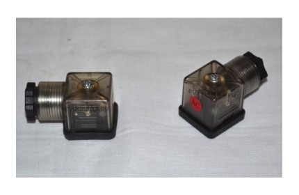 ELEKTROMOS CSATLAKOZÓ LED-del