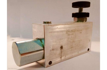 Elsőbbségi szelep 1/2 